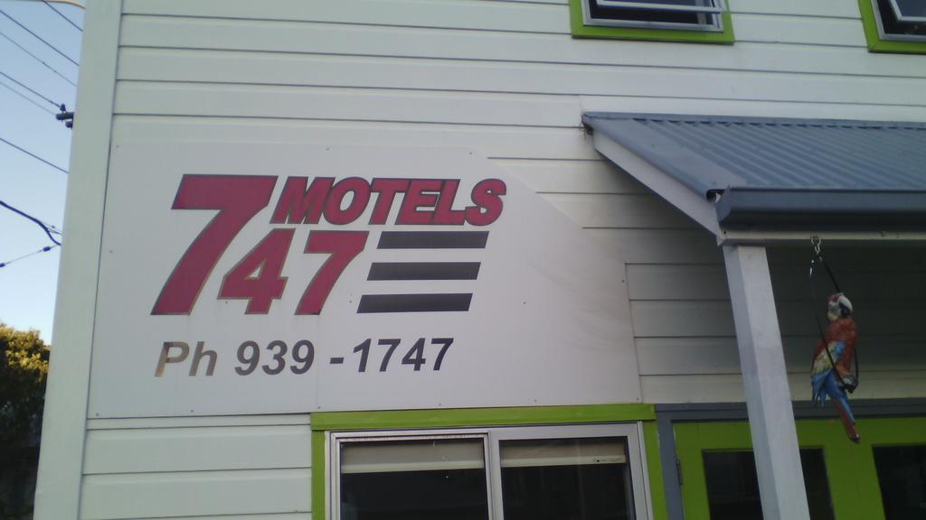 Wellington 747 Motel Exterior photo